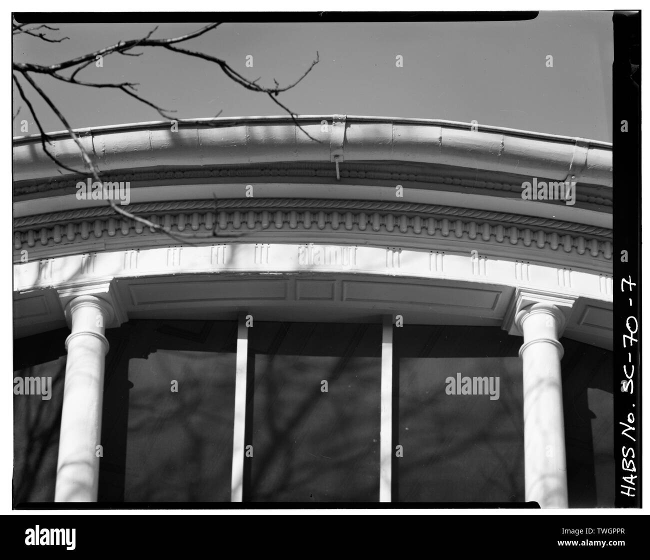 Corniche DU TOIT DU SUD (AVANT) Élévation - William Drayton House, 6 Gibbes Street, Charleston, Charleston County, SC Banque D'Images