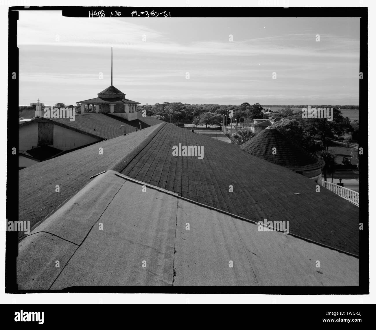 La ligne de toit, la structure principale, BELVEDERE ET TOUR Sud- Sud DIRECTION PHOTOGRAPHIE - Hôtel Ormond, 15 East Grenade, Ormond Beach, comté de Volusia, FL Banque D'Images La ligne de toit, la structure principale, BELVEDERE ET TOUR Sud- Sud DIRECTION PHOTOGRAPHIE - Hôtel Ormond, 15 East Grenade, Ormond Beach, comté de Volusia, FL Banque D'Images