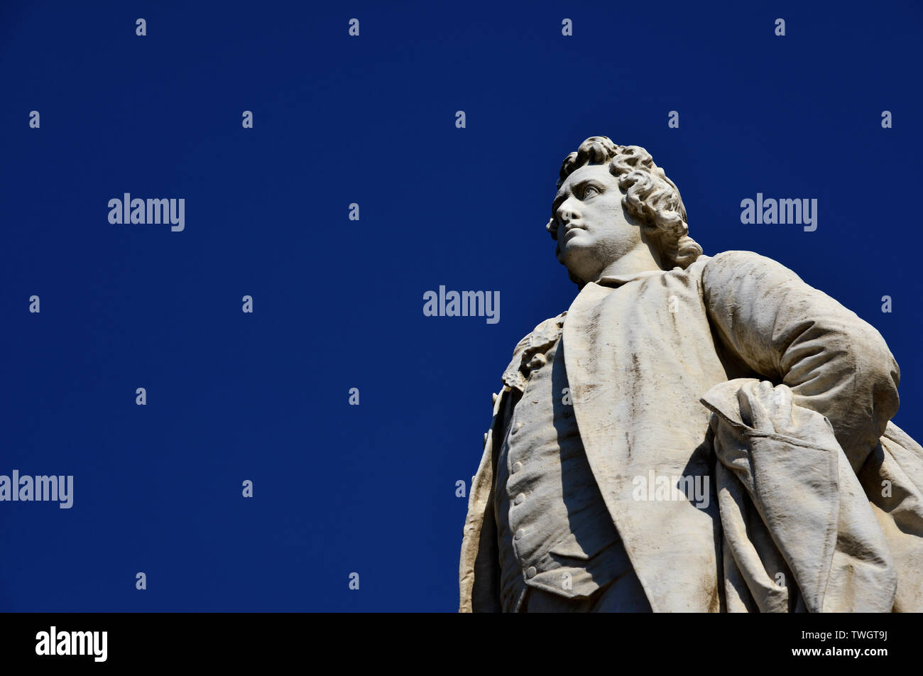 Monument de Wolfgang Goethe, le célèbre écrivain allemand, dans la Villa Borghese, Rome (parc public avec copie espace) Banque D'Images