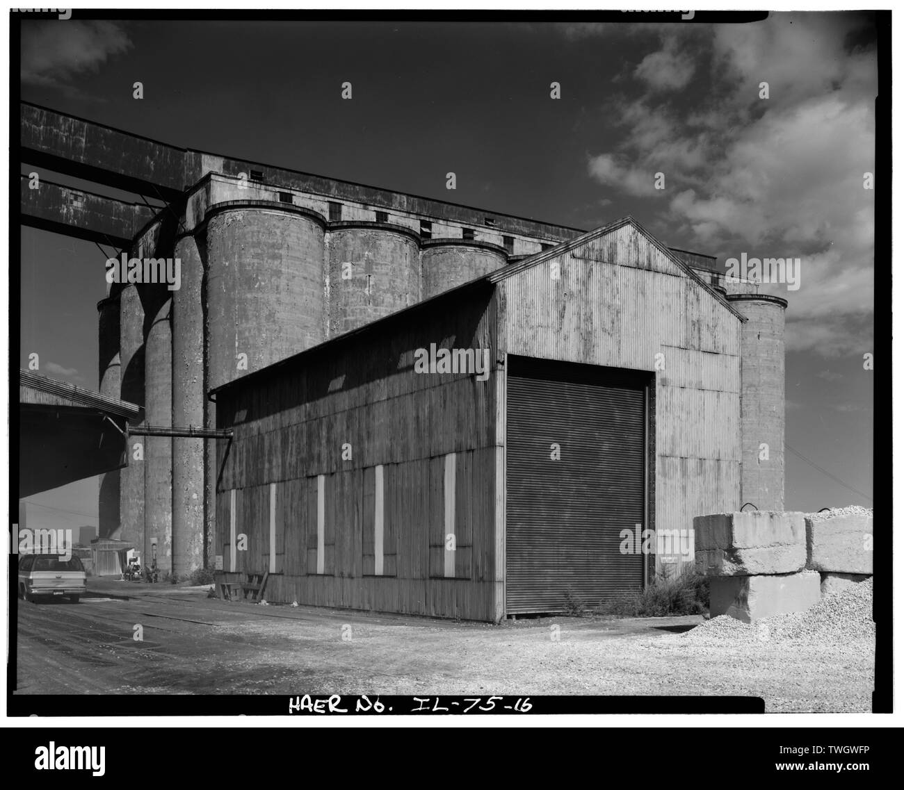 Abri de voiture ROTATIF DUMPER. - Santa Fe Railroad, l'élévateur à grain, sur Atchison, Topeka and Santa Fe Railroad, côté sud du canal d'évacuation sanitaire et de navigation, Chicago, comté de Cook, IL ; John S. Melcalf Company Banque D'Images