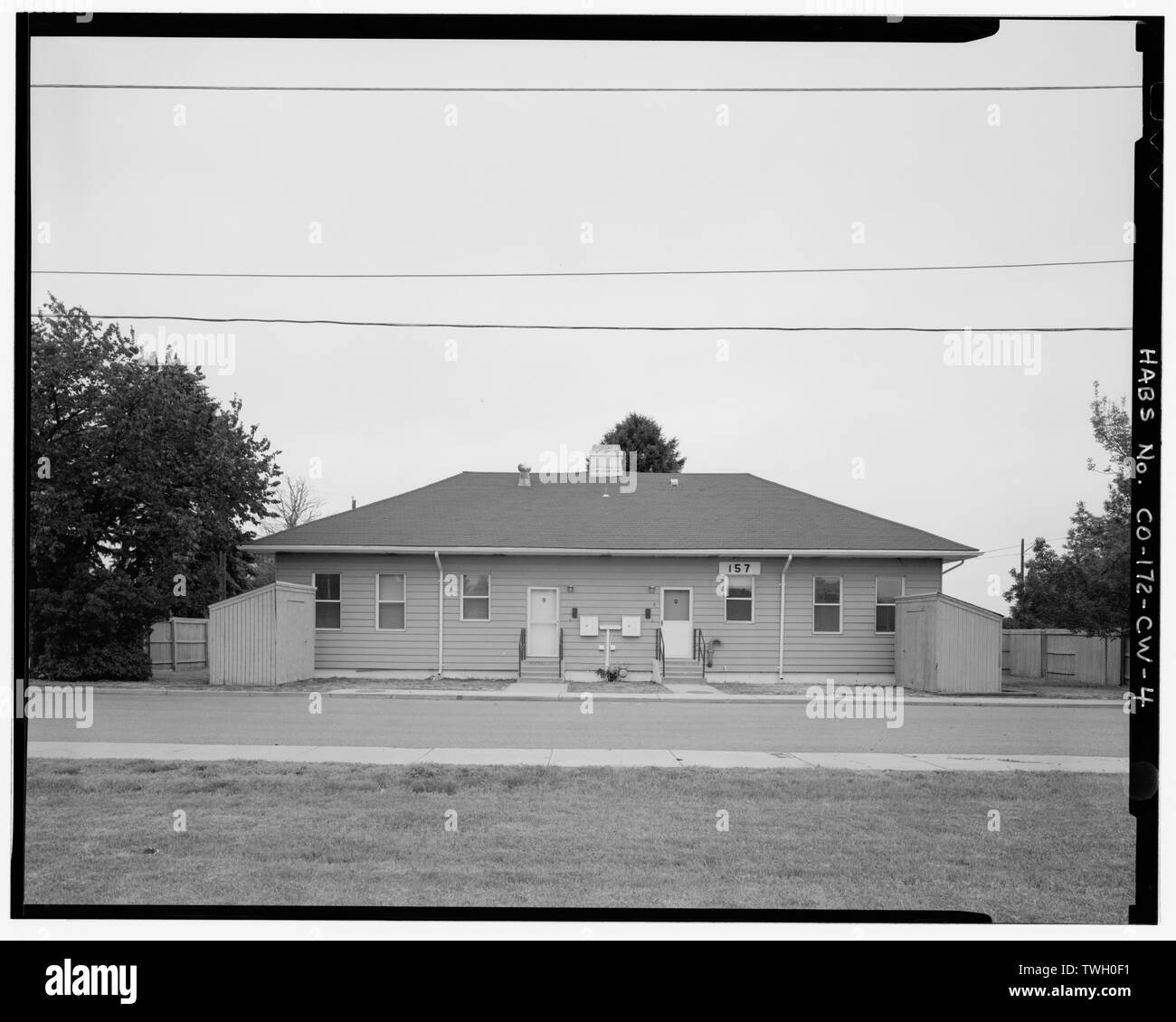L'arrière (côté sud) - Hôpital Général Noncomissioned Fitzsimons, les quartiers des officiers, à l'Ouest et au nord de l'Avenue Loosley rue Hickey, angle sud-est, Aurora, comté d'Adams, CO Banque D'Images