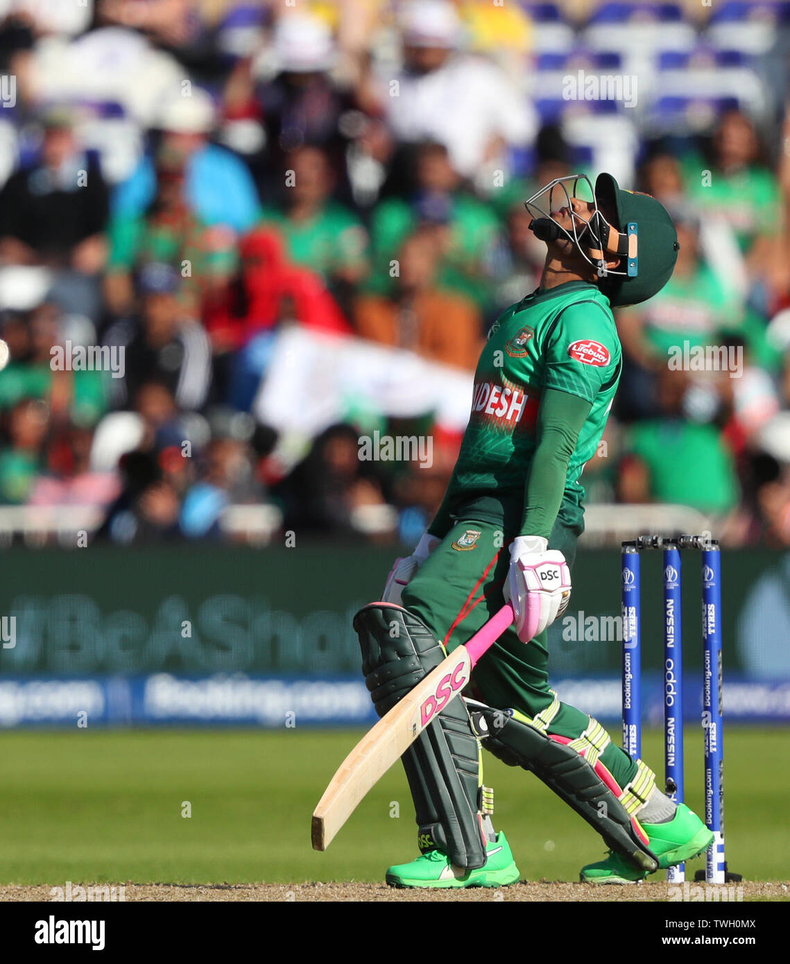 Nottingham, Royaume-Uni. 20 juin 2019. Mushfiqur Rahim du Bangladesh réagit après avoir joué un coup pendant l'Australie v Le Bangladesh, l'ICC Cricket World Cup Match, à Trent Bridge, Nottingham, Angleterre. Credit : European Sports Agence photographique/Alamy Live News Banque D'Images