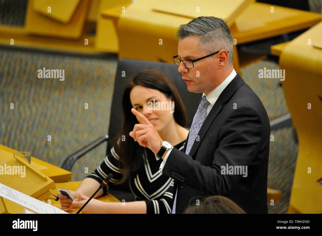 Edinburgh, Royaume-Uni. 20 juin 2019. Photo : Kate Forbes (à gauche) et Derek Mackay (à droite). Procédure Étape 3 : la planification (Scotland) Bill dans la chambre du parlement écossais. Crédit : Colin Fisher/Alamy Live News Banque D'Images