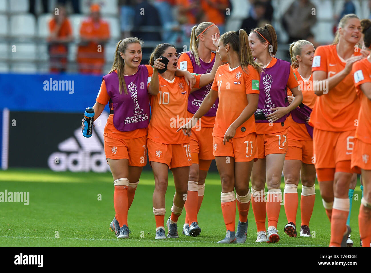 20 juin 2019 Reims, France coupe du monde de football féminin France 2019:  Pays-Bas contre Canada Victoria Pelova des pays-Bas, Danielle van de Donk  des pays-Bas, Lieke Martens des pays-Bas Photo Stock -