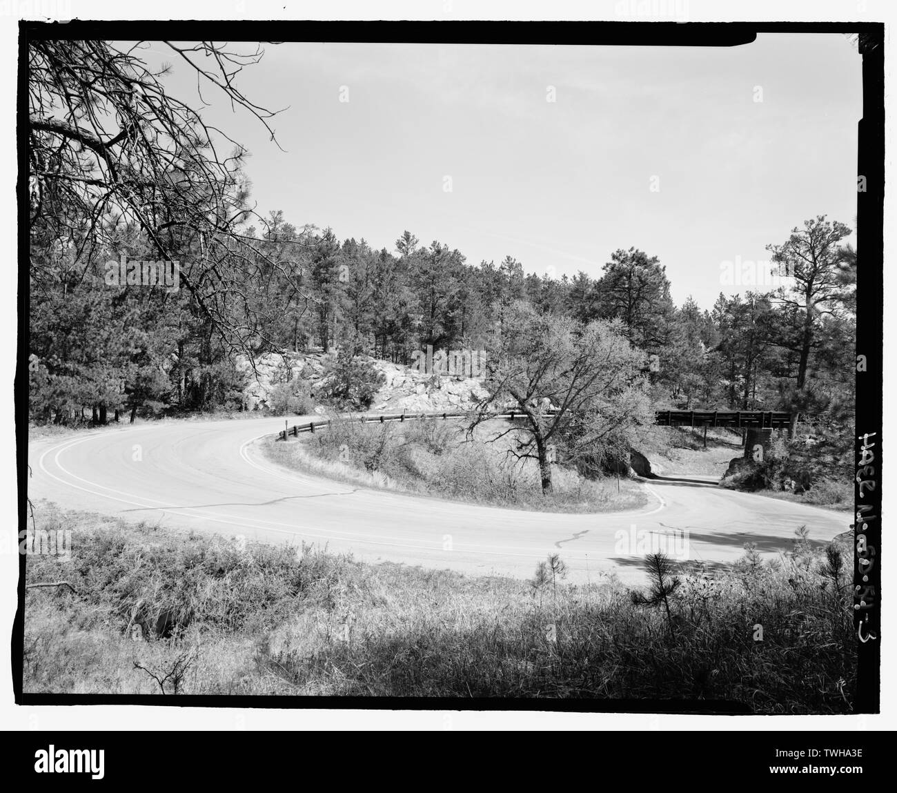 Route 87, Pont de cochon, large angle de vue de la boucle. Voir N. - Pont de cochon, Hot Springs, Fall River Comté, SD ; Norbeck, Peter ; South Dakota State Highway Commission ; Gray, Chris, gérant de projet, l'équipe de terrain Magdalenos, Christine, architecte-paysagiste ; Marston, Christopher, gérant de projet, Christianson, Justine, émetteur ; Tichi, Claire, historien ; Davis, Tim, historien ; Delyea, Todd, délinéateur ; Grinstead, Tim, délinéateur ; Heckaman, Stacey, délinéateur ; Michel, Roger, délinéateur ; Haas, David, photographe Banque D'Images