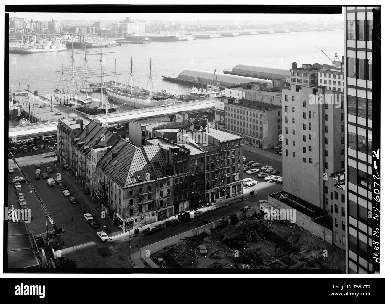 SCHERMERHORN ROW, À LA PARTIE SUD-EST - South Street Seaport Museum, bloc délimité par John, Sud, Fulton, et avant les rues, New York, New York County, NY Banque D'Images