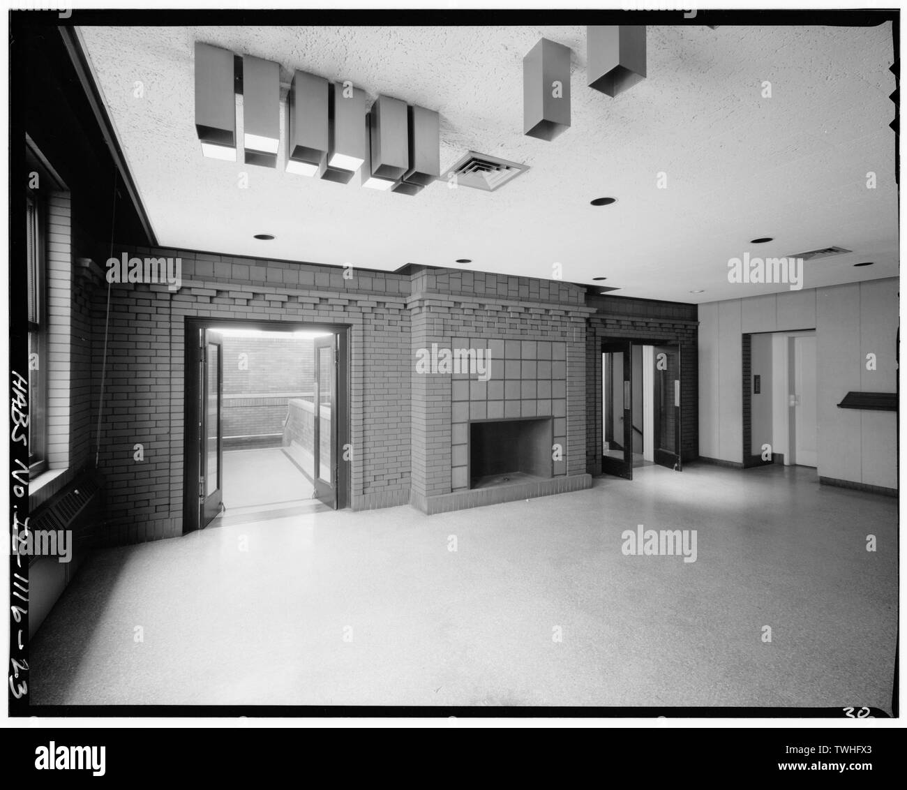 Deuxième étage salle d'attente, située derrière l'entrée principale, à l'EST-SUD, 1913 Plus. C'ÉTAIT LA SALLE DE RÉCEPTION - Laboratoires des assureurs, 207-231 East Ohio Street, Chicago, comté de Cook, en Illinois Banque D'Images Deuxième étage salle d'attente, située derrière l'entrée principale, à l'EST-SUD, 1913 Plus. C'ÉTAIT LA SALLE DE RÉCEPTION - Laboratoires des assureurs, 207-231 East Ohio Street, Chicago, comté de Cook, en Illinois Banque D'Images