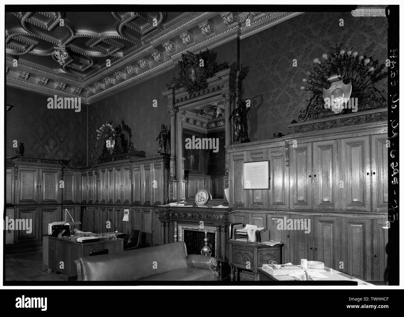 Deuxième étage, cinquième compagnie Prix, Détail montrant mur sud et cheminée - 7e Regiment Armory, 643 Park Avenue, New York, New York County, NY Banque D'Images