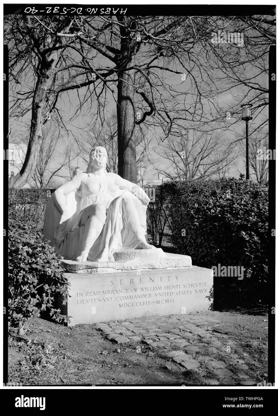 Sérénité, SITUÉE PRÈS DE LA 16e rue à l'entrée, février 1976 - Meridian Hill Park, délimité par le quinzième, seizième, Euclid et W Rues, Northwest, Washington, District of Columbia, DC Banque D'Images