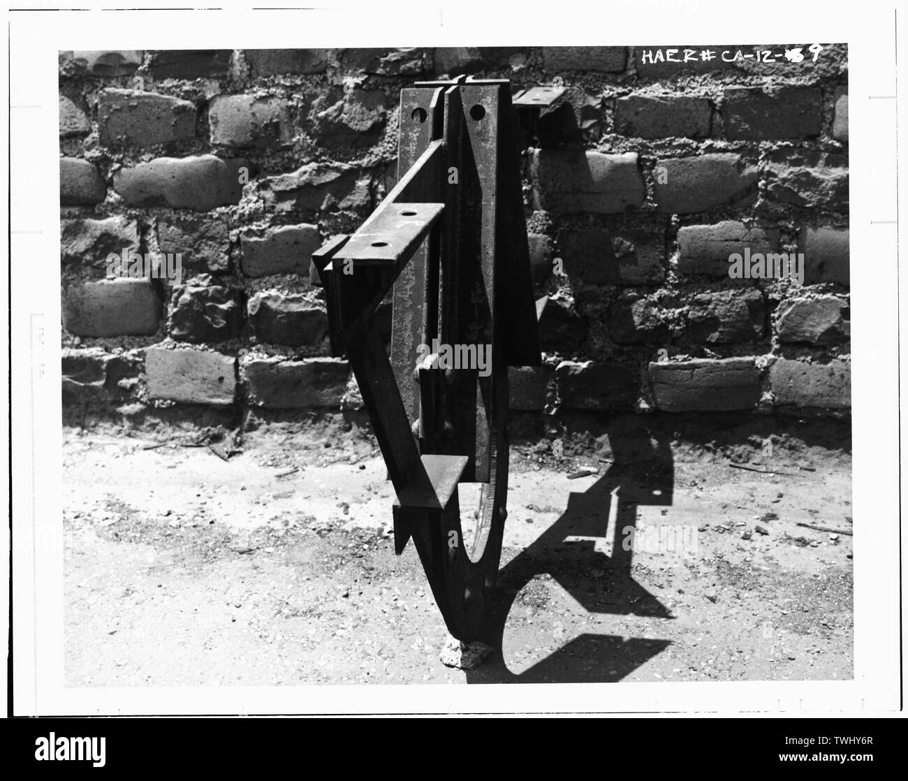 Vue latérale de l'étrier- Photocopie de juin 1951 photographie montrant Vue de côté de Hyde Street illustré dans la chape CA-12-12. - San Francisco Cable Railway, Washington et Mason Rues, San Francisco, Comté de San Francisco, CA Banque D'Images