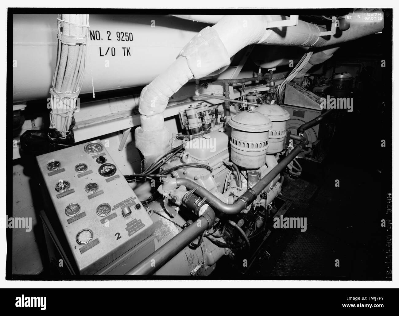 Les générateurs de navire 1 et 2. - U.S. Coast Guard Cutter le sapin, région de Puget Sound, Seattle, comté de King, WA ; U.S. Lighthouse Service ; Garde côtière des États-Unis ; Moore Dry Dock Company ; rose trémière USCG (WLM-220) ; NOYER USCG (WLM-252) ; U.S. Bureau des phares ; département du Commerce des États-Unis, US Coast Guard, des Travaux publics et de l'Administration ; Phoenix Iron Works ; Oakland fonderie de laiton ; Mason, Harriet Birta ; Mason, Wallace a ; Johnson, J M ; Tinkham, R R ; Dibrell, W C, Hingsburg, F C ; Conant, F H ; Eriksen, Ole ; Brooks, Pete, architecte ; Foster, Kevin, Chef, Programme Maritime NPS ; Croteau, Todd, gérant de projet, US Coast Guard, sp Banque D'Images