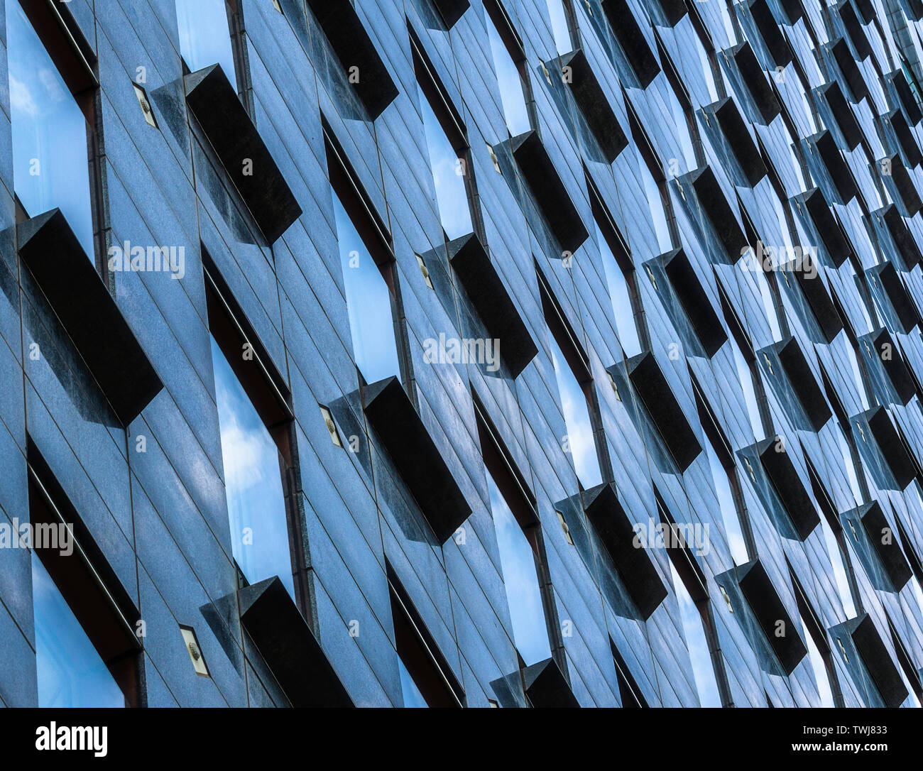Close-up of office building murs rideaux Banque D'Images