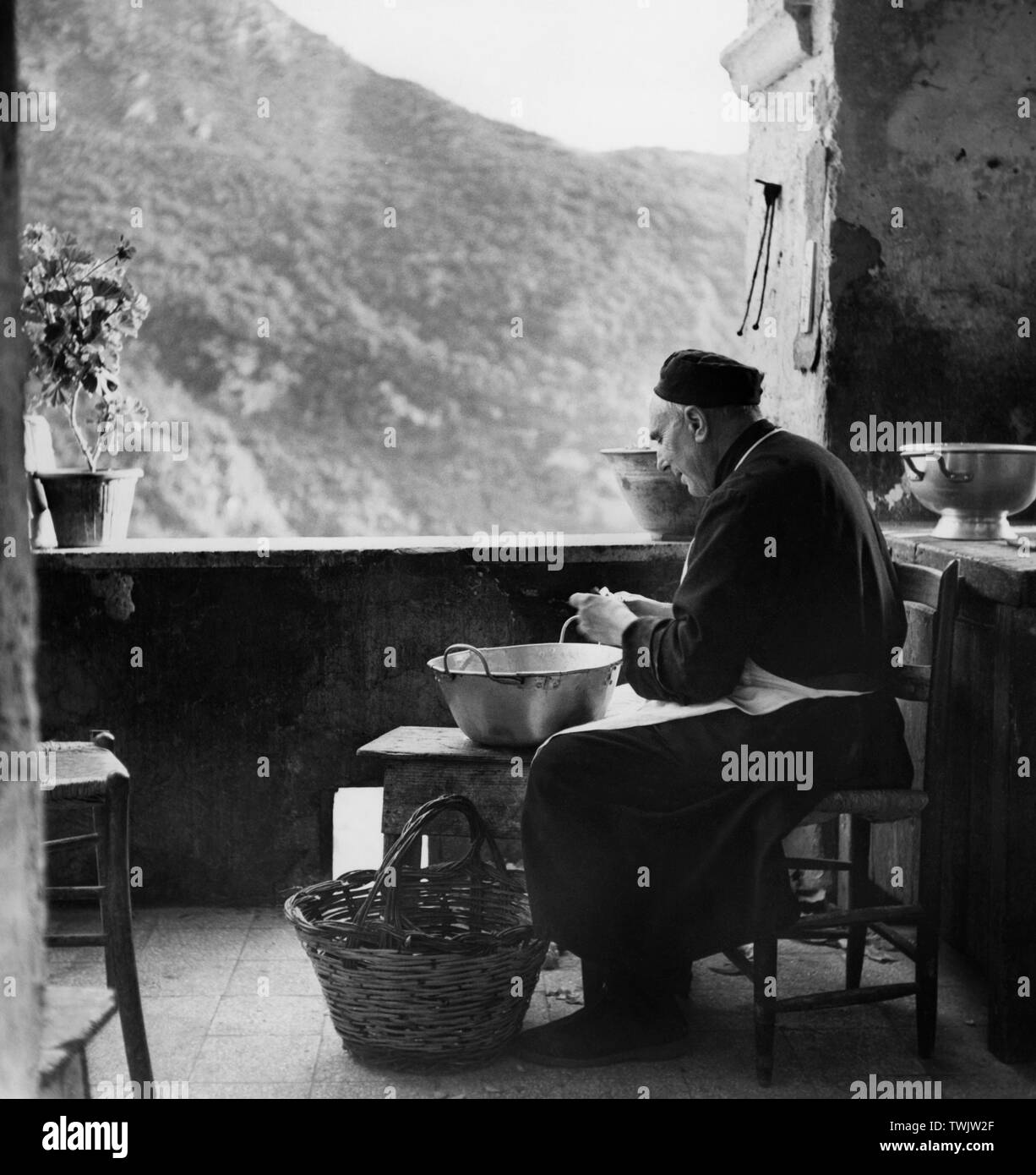 Italie, Latium, Subiaco, un moine du monastère de San Benedetto, 1950 Banque D'Images