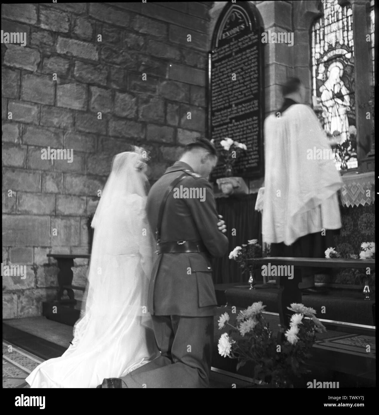 Mariage à l'église c1946 Nom de Mason - la cérémonie Photo par Gilbert Adams de la Gilbert Collection Adams entièrement détenu par Tony Henshaw Banque D'Images