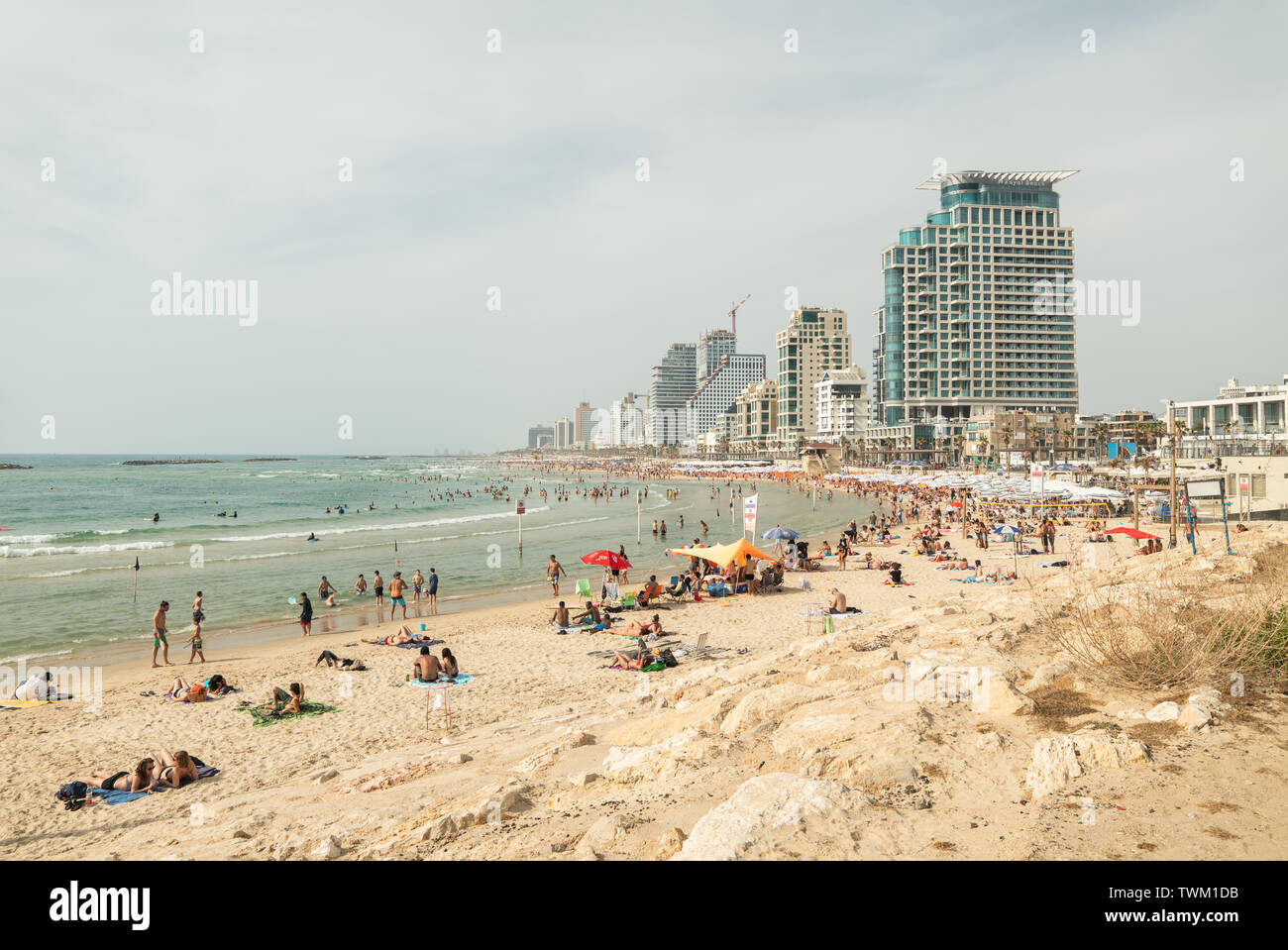 La plage de Tel Aviv, Israël. Banque D'Images