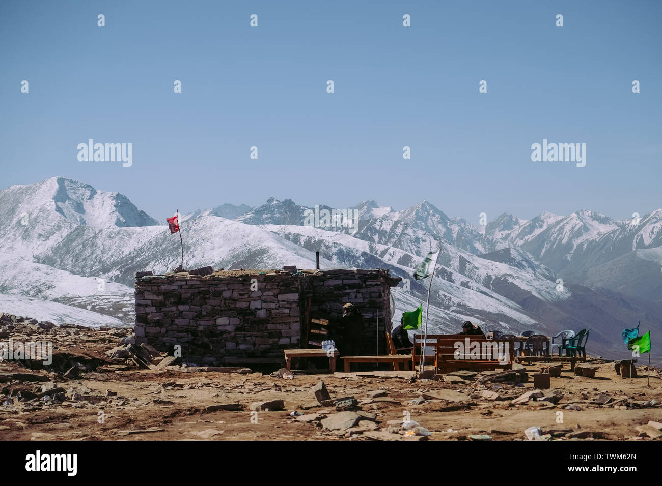 Nature paysage de montagnes enneigées. Babusar pass, Khyber Pakhtunkhwa, au Pakistan. Banque D'Images