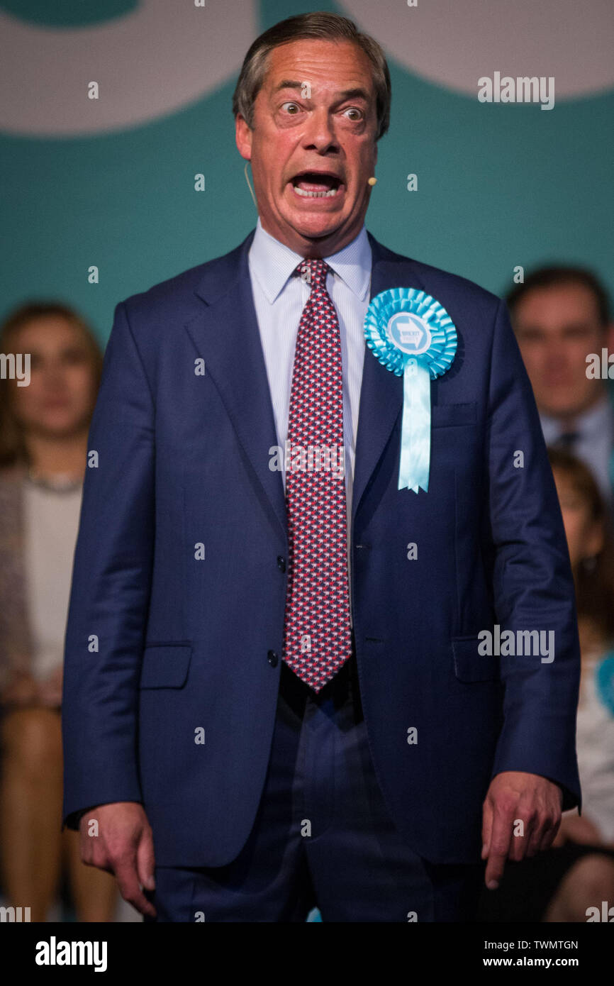 Brexit Partie rallye avec Nigel Farage et Brexit Partie candidats de partout au pays dans les élections européennes, Olympia, Londres avec : Nigel Farage Où : London, Royaume-Uni Quand : 21 mai 2019 Credit : Wheatley/WENN Banque D'Images
