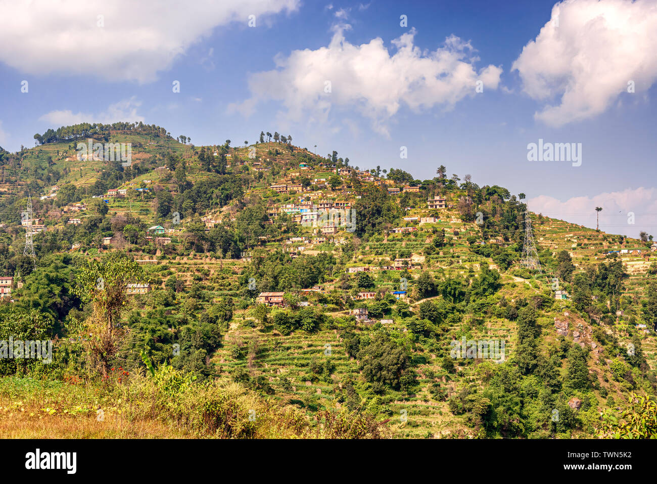 Vue paysage à l'agriculture en terrasses le secteur rural dans la vallée de Katmandou, Népal Dhulikhel près de Banque D'Images
