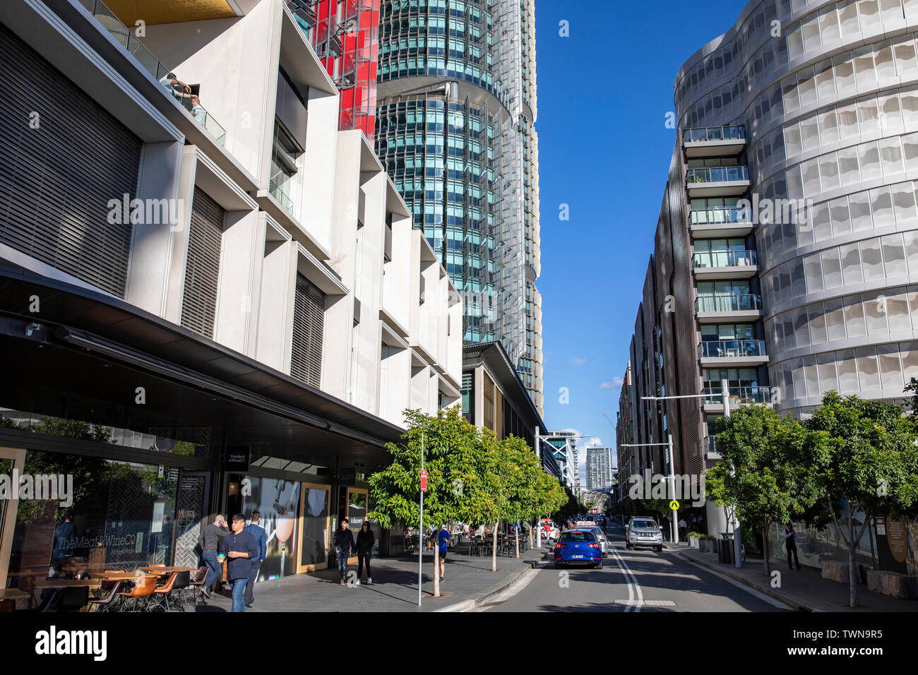 Des tours d'immeubles de bureaux et magasins à Barangaroo et tour dans ...