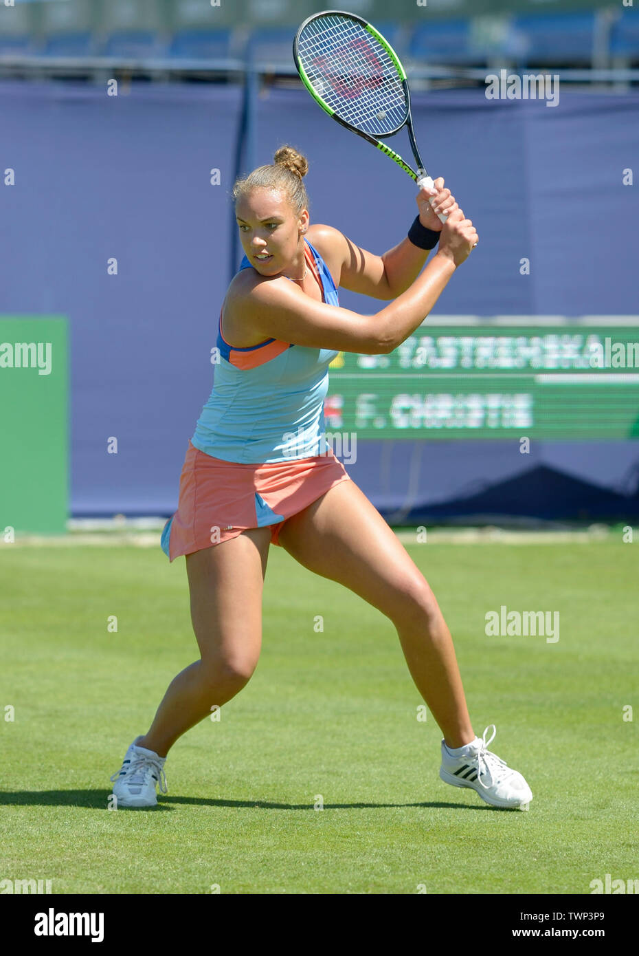 Freya Christie (GBR) jouant dans le premier tour de qualification de la nature internationale de la vallée, le Devonshire Park, Eastbourne, Royaume-Uni. 22 Juin 2019 Banque D'Images