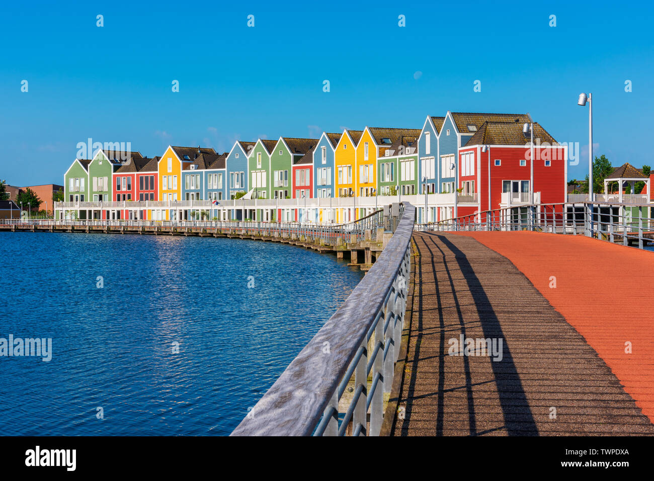 Bâtiment moderne de plusieurs maisons colorées à Houten Pays-Bas Banque D'Images