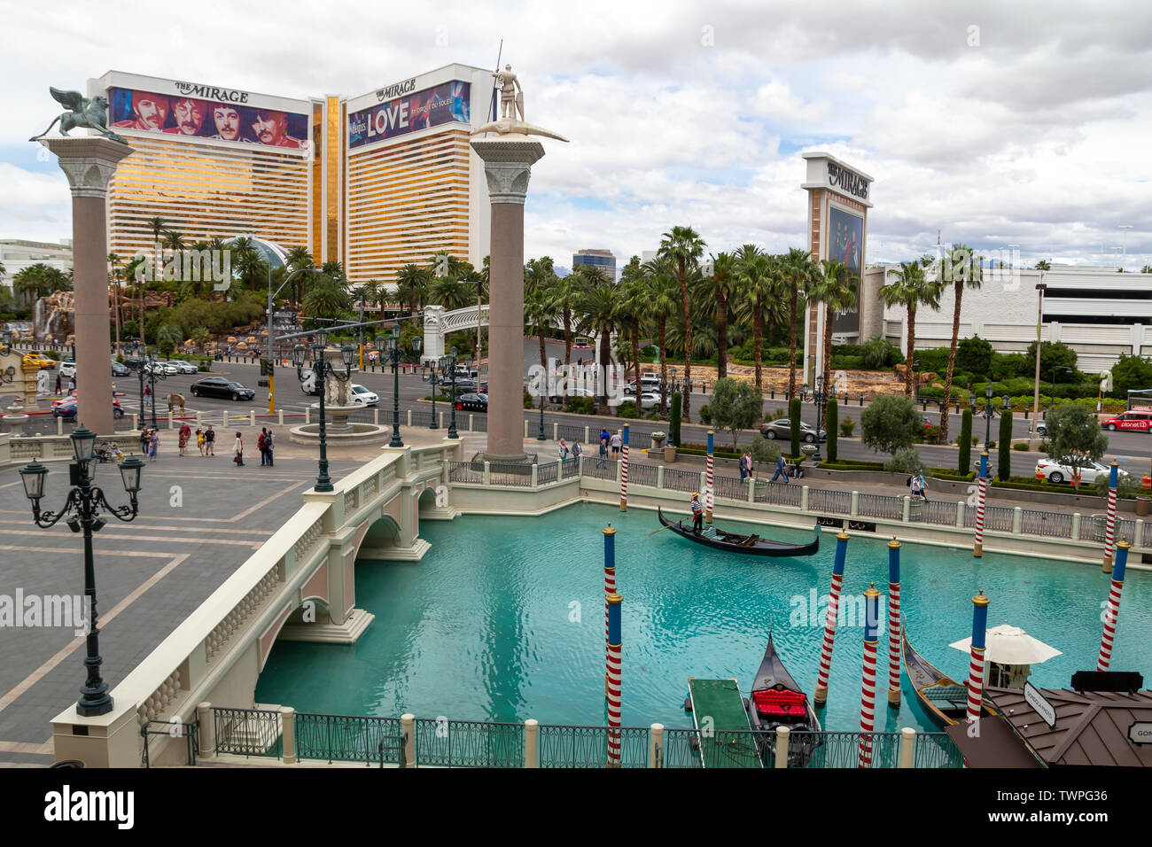 Strip de Las Vegas, casino et hôtels vue sur la ville dans la journée à partir de la rue. Le Venetian et le Mirage h Banque D'Images