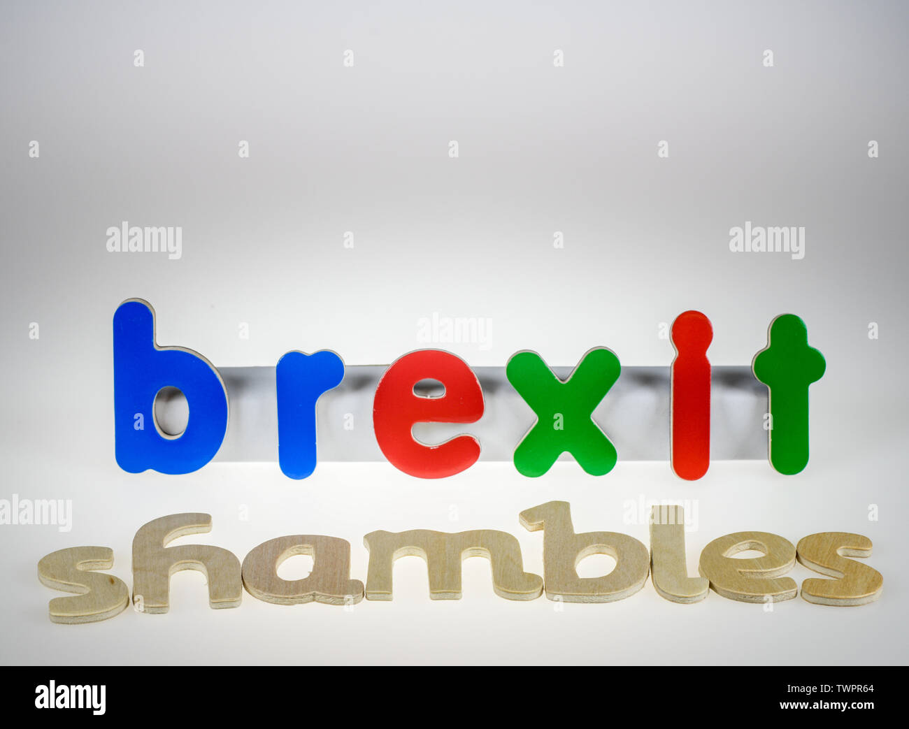 Concept Brexit brexit word et des lettres avec le mot Brexit shambles Jeremy Hunt, Boris Johnson, Brexit brexit brexit mot lettres dans un puzzle de turluttes Banque D'Images Concept Brexit brexit word et des lettres avec le mot Brexit shambles Jeremy Hunt, Boris Johnson, Brexit brexit brexit mot lettres dans un puzzle de turluttes Banque D'Images