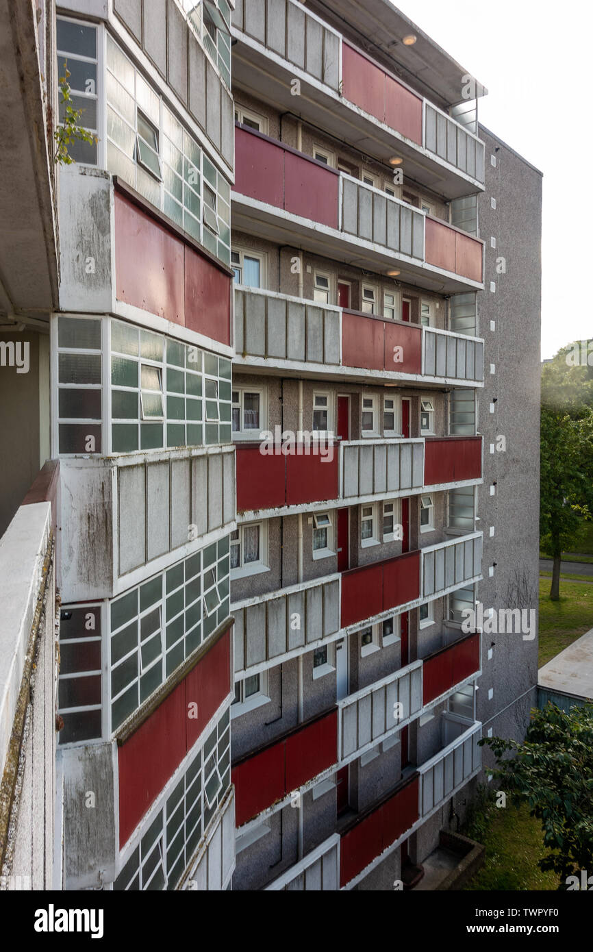 68 Bloc d'appartements sur la route de Grenville à Reading, Berkshire. Banque D'Images