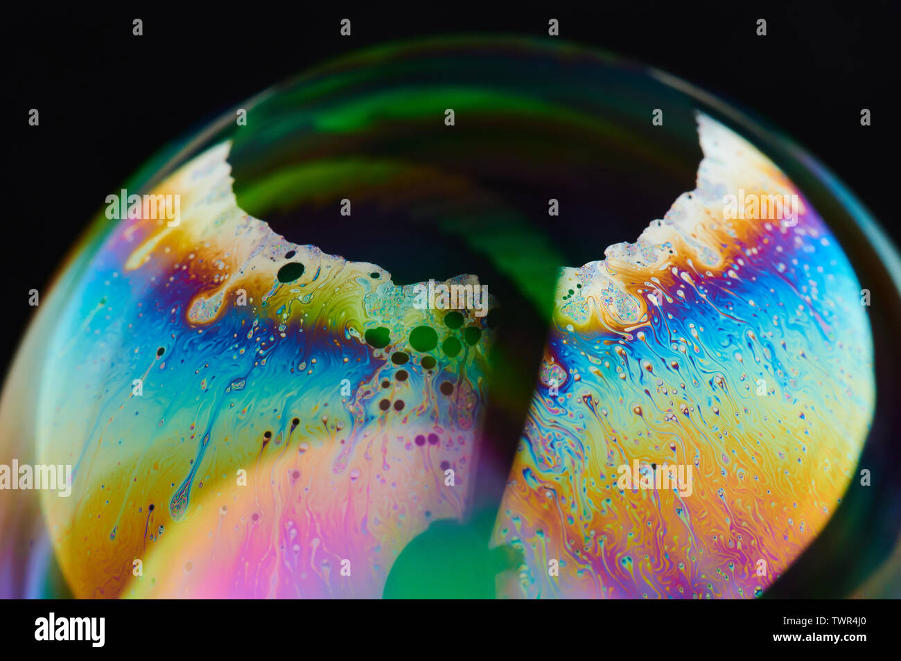 Surface de couleur arc-en-ciel macro sphère liquide vue rapprochée Banque D'Images