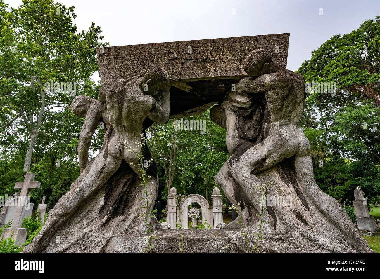 Cimetière Kerepesi à Budapest, Hongrie Banque D'Images