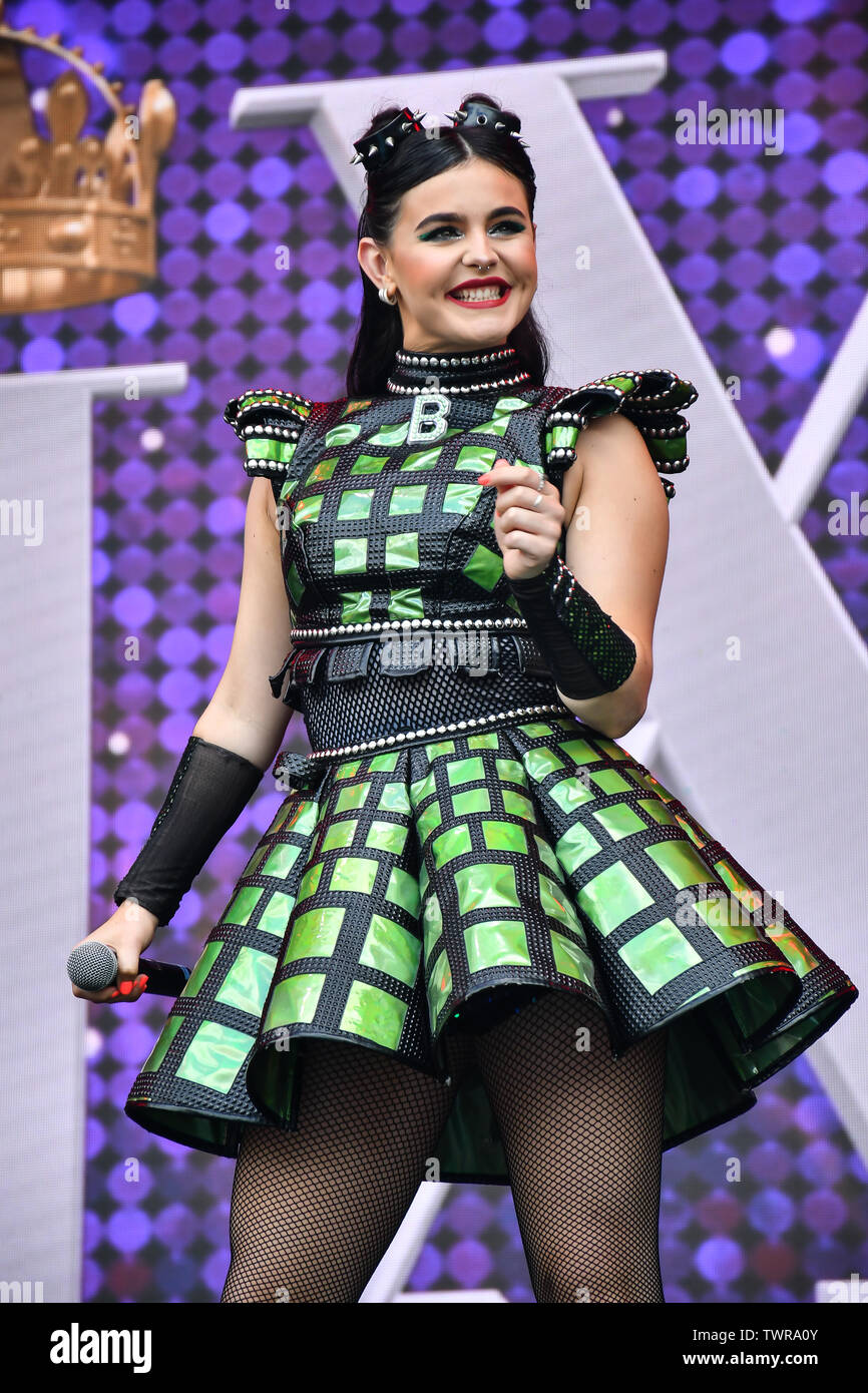 SIX effectue at West End Live 2019 à Trafalgar Square, le 22 juin 2019, Londres, Royaume-Uni. Banque D'Images