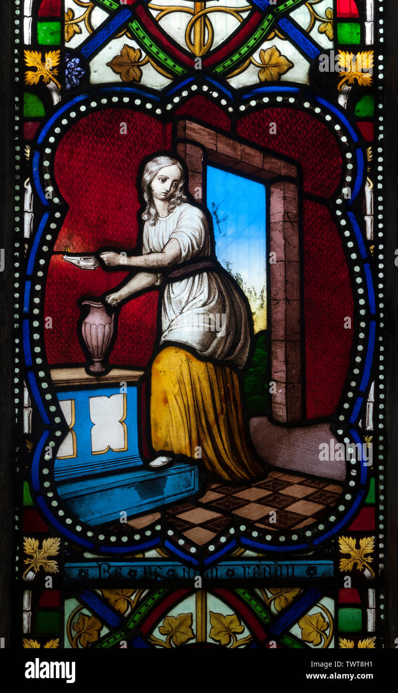 Une vierge sage, vitraux Eglise de Saint-André, Grand Easton, Leicestershire, England, UK Banque D'Images