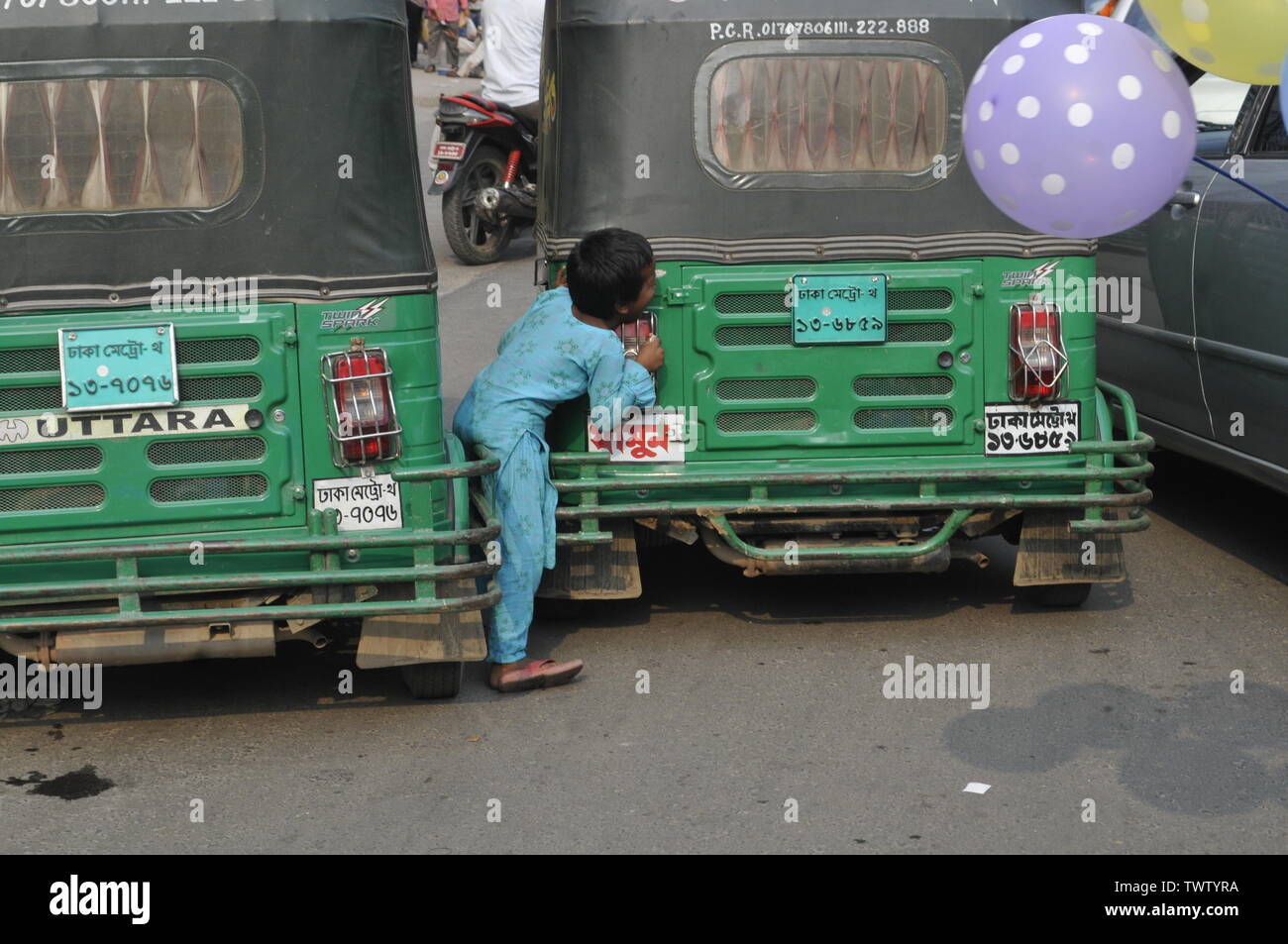 Accident de la route 23may 2019 Dhaka Bangladesh, des accidents se produisent constamment dans la capitale, Dhaka, en raison de la vitesse imprudente des véhicules. Un gir Banque D'Images