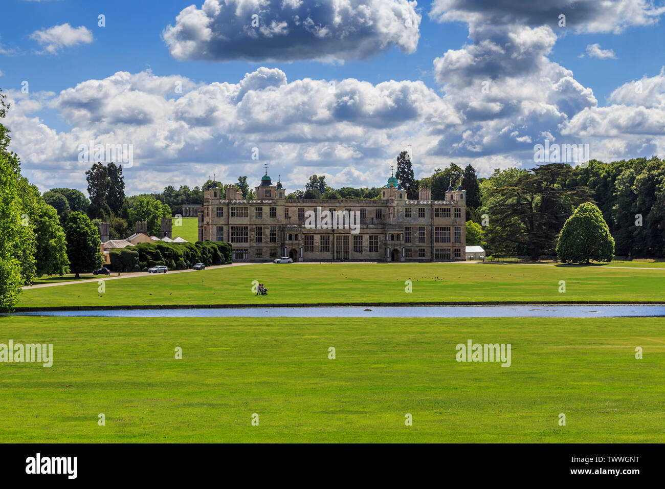 Audley End House et jardins près de Saffron Walden, Essex, Angleterre, RU, FR Banque D'Images