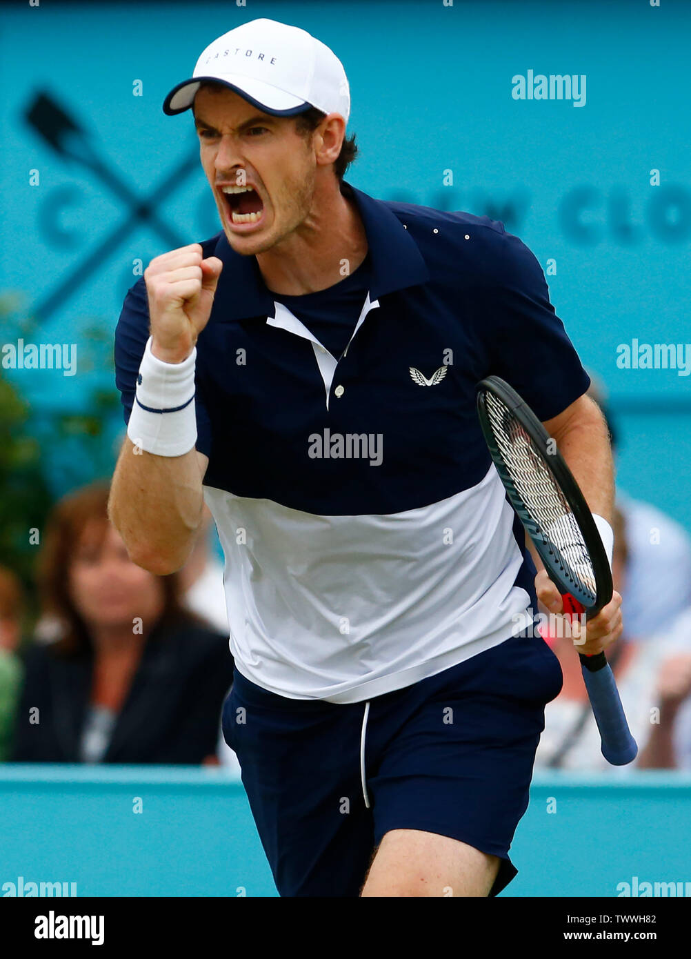 Londres, Royaume-Uni. 23 Juin, 2019. Londres, Angleterre - le 23 juin : Andy Murray (GBR) célèbrent remportant l'appareil pendant les Dernier Jour 7 Championnats de l'Fever-Tree à Queens Club le 23 juin 2019 à Londres, Royaume-Uni. Action Crédit : Foto Sport/Alamy Live News Banque D'Images
