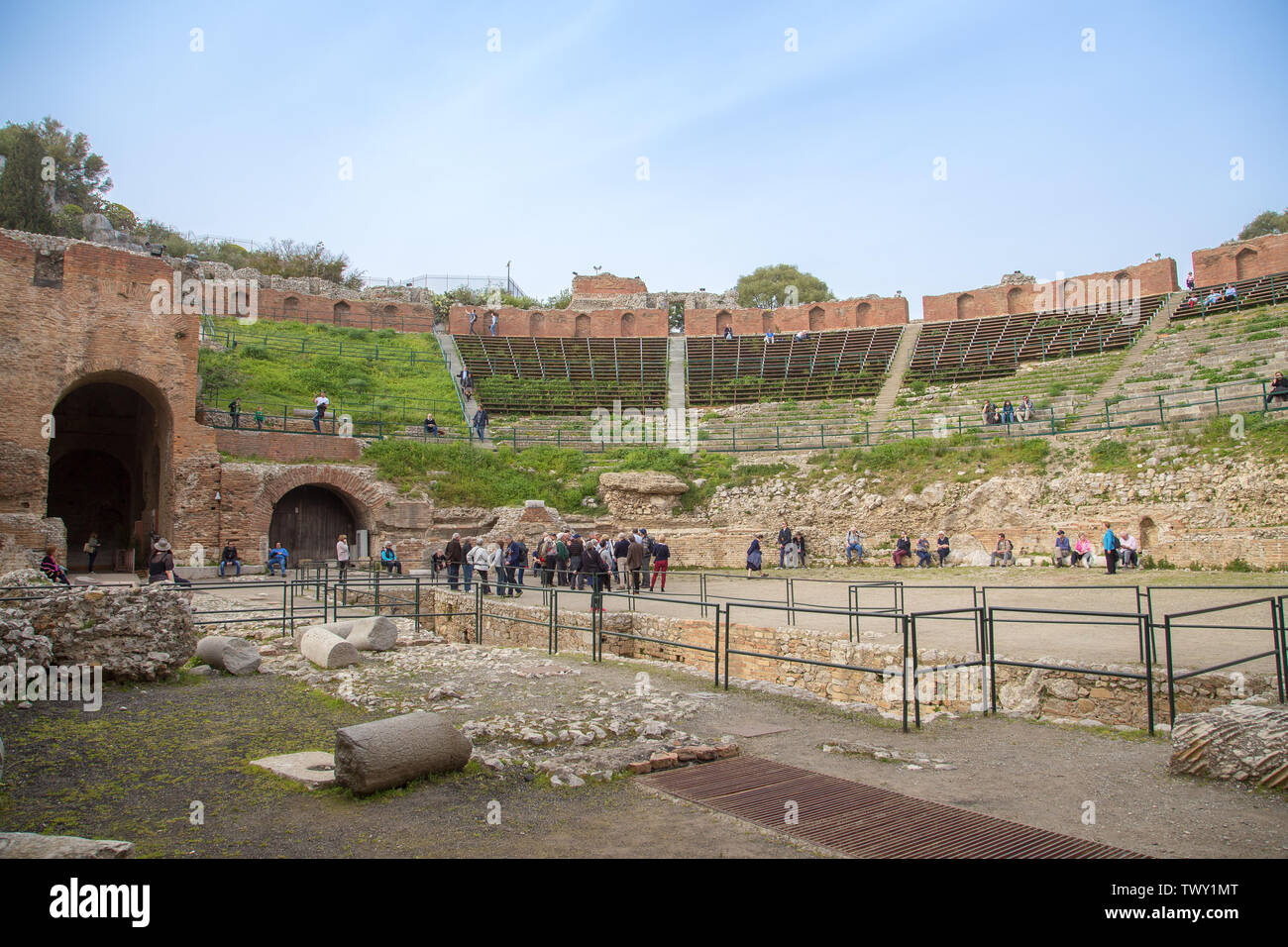 Taormina, Sicile, Italie - 17 mars 2018 : le célèbre théâtre grec antique de Taormina Banque D'Images