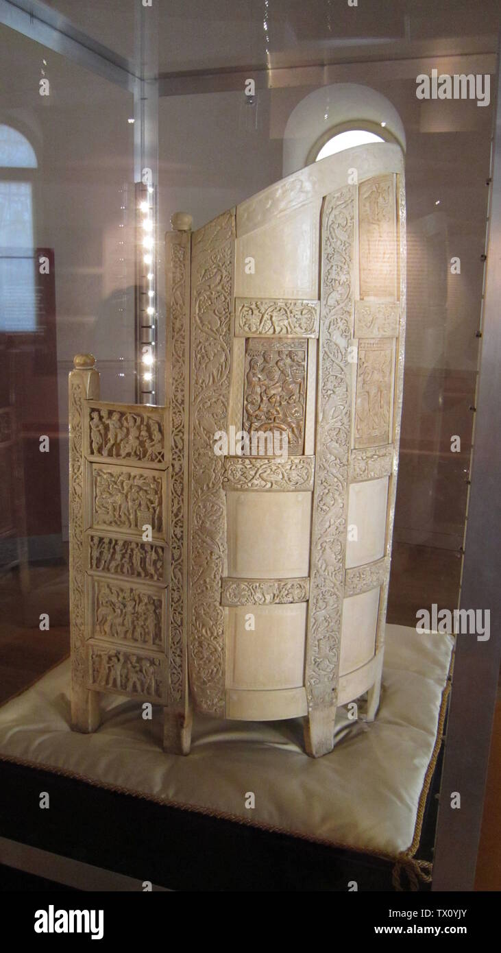 Cattedra vescovile di massimiano Banque de photographies et d’images à