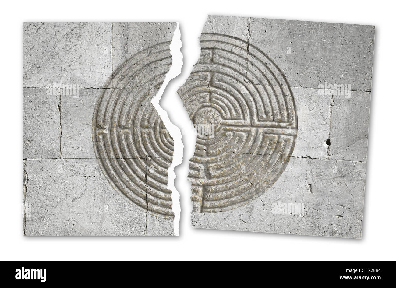Photo extraite d'un labyrinthe sculpté sur mur de pierre d'une église romane - notion de droit Banque D'Images Photo extraite d'un labyrinthe sculpté sur mur de pierre d'une église romane - notion de droit Banque D'Images