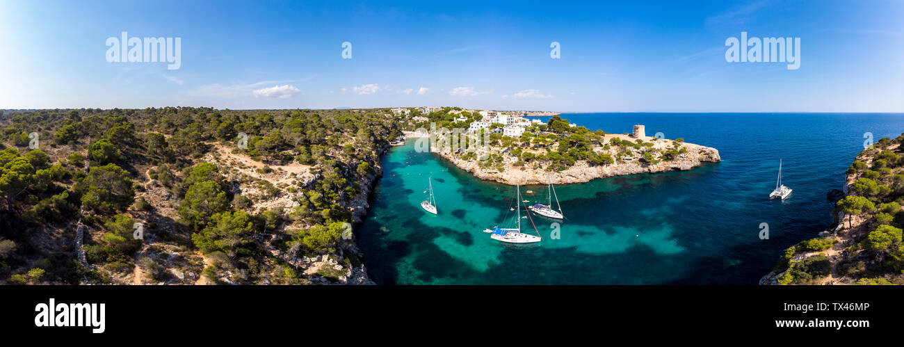 L'Espagne, Îles Baléares, Majorque, Palma, vue aérienne de la baie de Cala Pi et la Tour de Cala Pi Banque D'Images