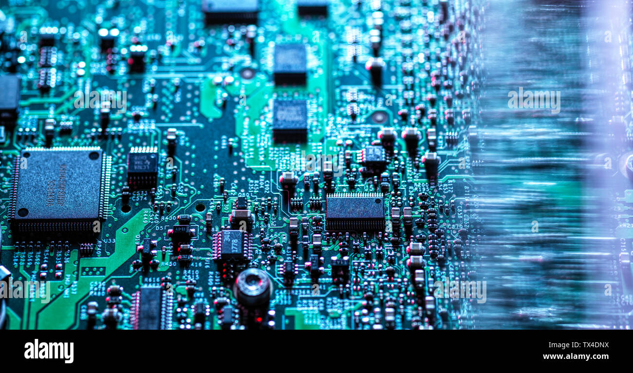 Un virus informatique l'élimination du matériel d'ordinateur portable Banque D'Images
