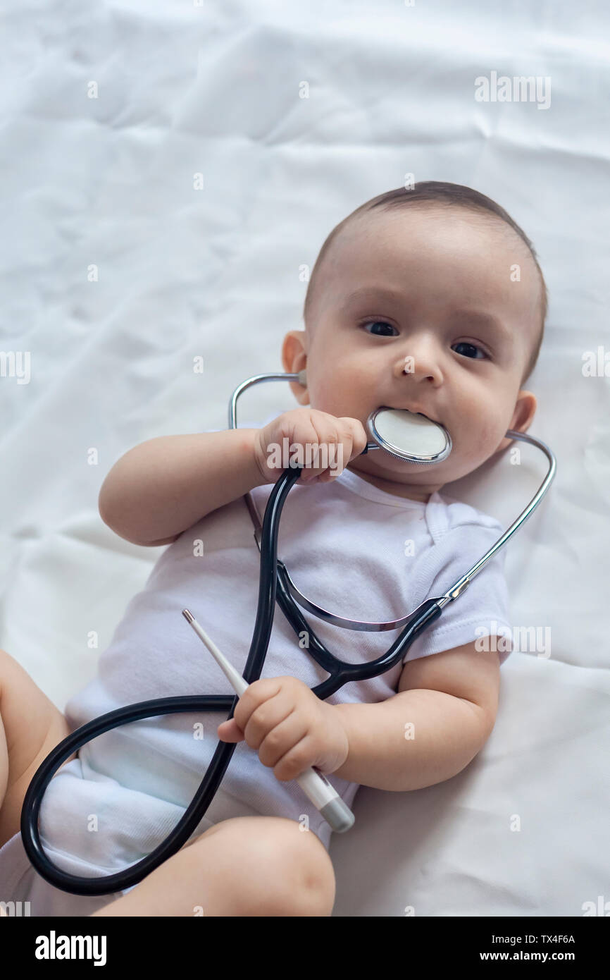 Bebe Docteur Banque D Image Et Photos Alamy