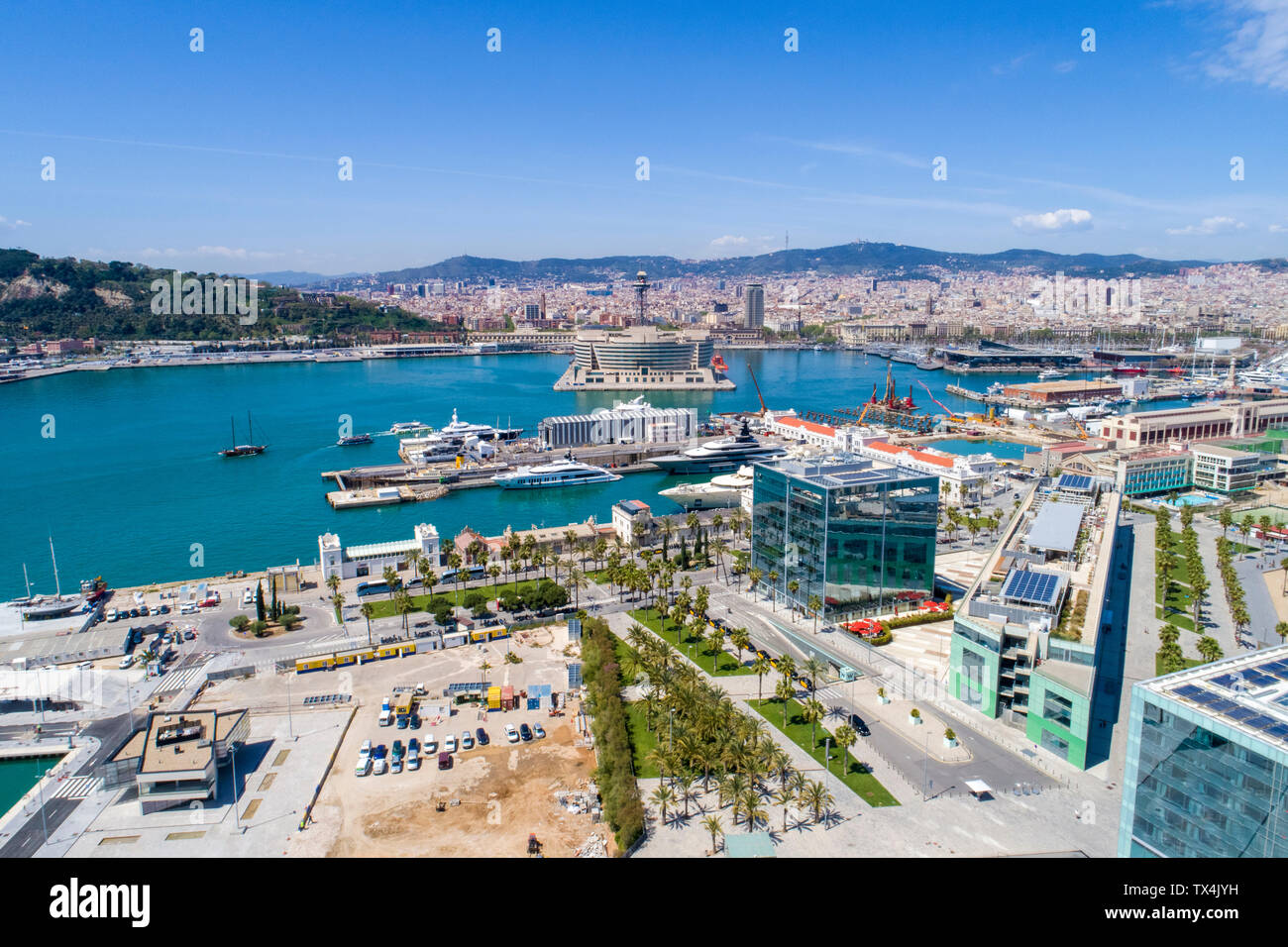 Espagne, Barcelone, en vue de port depuis au-dessus Banque D'Images