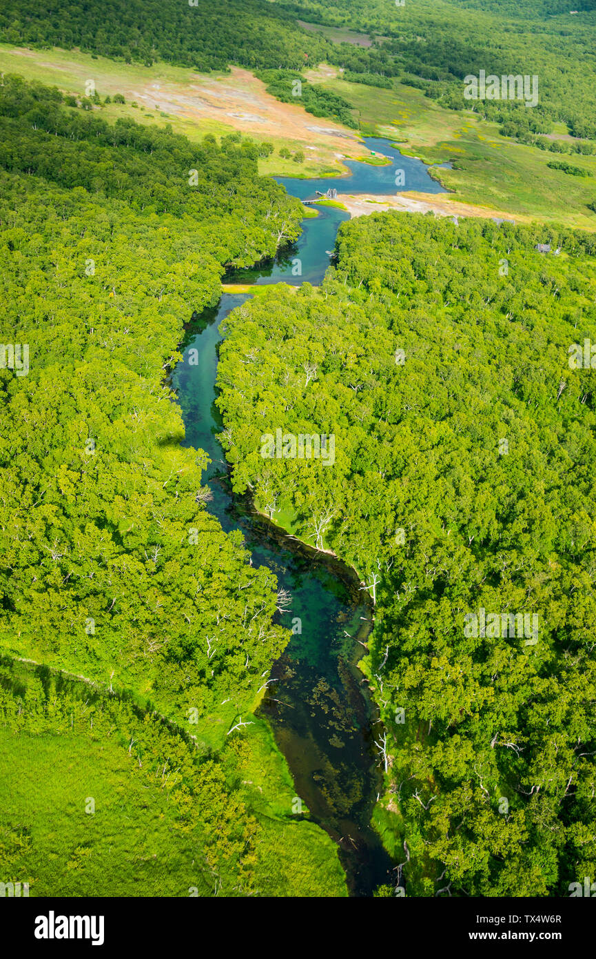 La Russie, Kamchatka, vue aérienne d'une rivière chaude Banque D'Images