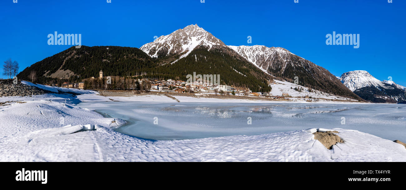 L'Italie, Venosta, Reschen, Lago di Resia en hiver Banque D'Images