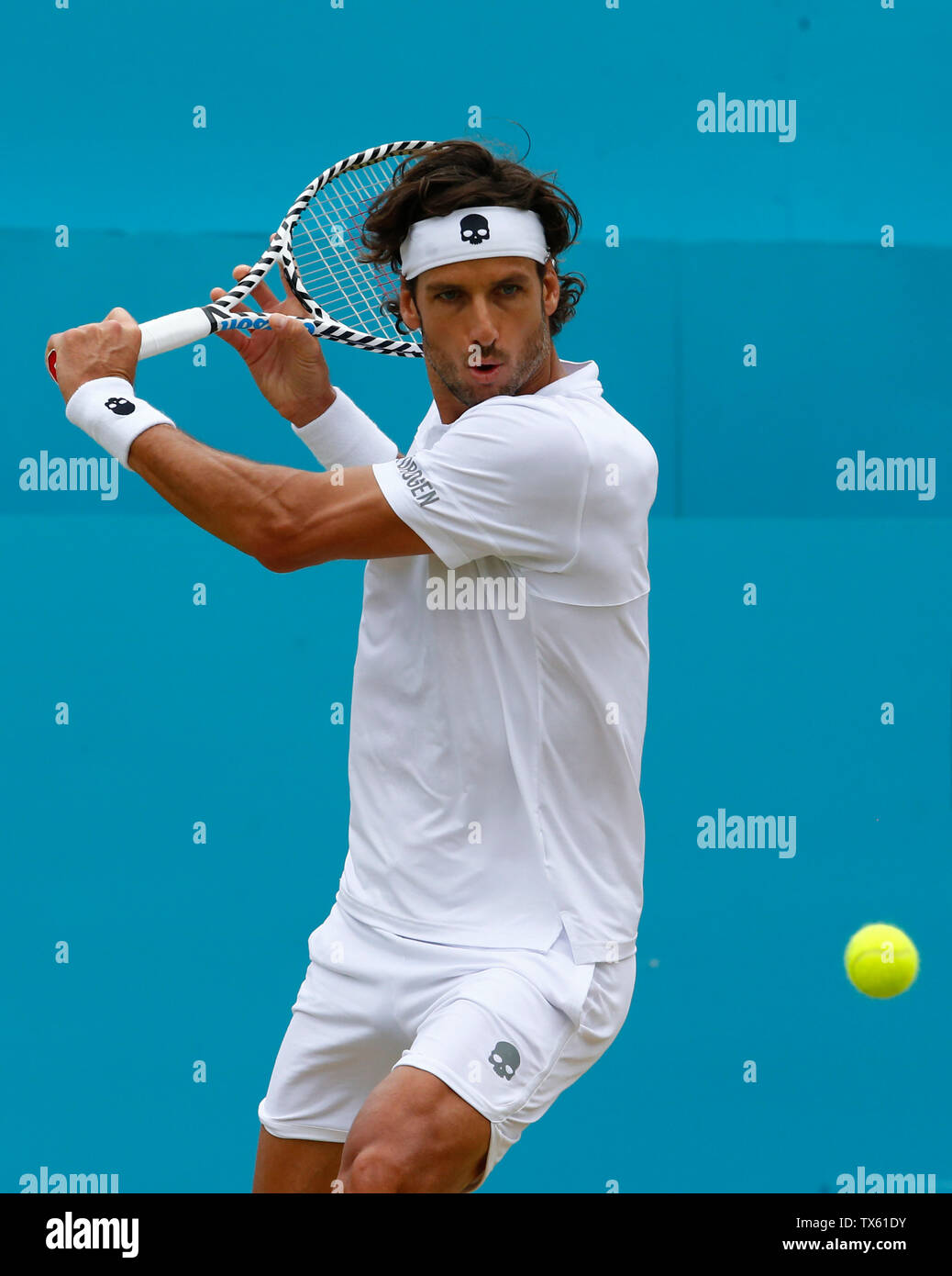 Londres, Royaume-Uni. 23 Juin, 2019. Londres, Angleterre - le 23 juin : Feliciano Lopez (ESP) contre Gilles Simon (FRA) au cours de la dernière journée 7 championnats Fever-Tree à Queens Club le 23 juin 2019 à Londres, Royaume-Uni. Action Crédit : Foto Sport/Alamy Live News Banque D'Images