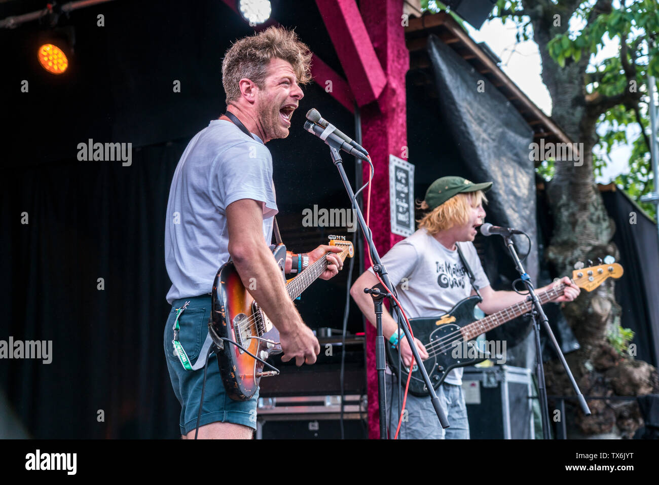 Rock Band de l'argent pour vivre Melbourne aus corde beim Orange Blossom Festival spécial, Beverungen, Ostwestfalen, Deutschland | Rock Band de l'argent pour corde f Banque D'Images