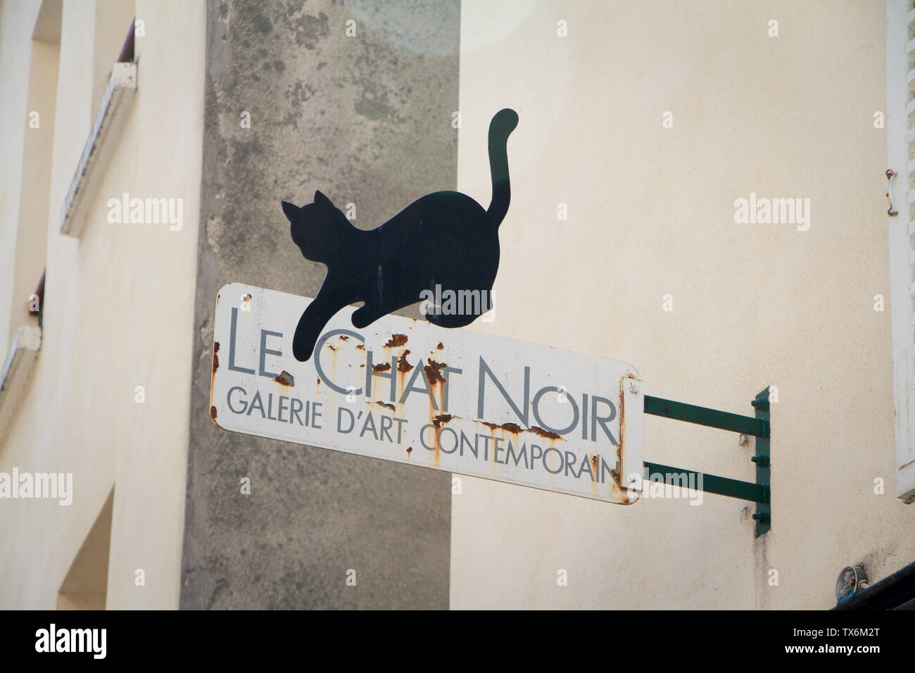 Paris France Juillet 06 18 Le Signe De La Celebre Cafe Chat Noir Qui Est Situe Sur La Colline De Montmartre A Paris Photo Stock Alamy Paris France Juillet 06 18 Le Signe De La Celebre Cafe Chat Noir Qui Est Situe Sur La Colline De Montmartre A Paris Photo Stock Alamy