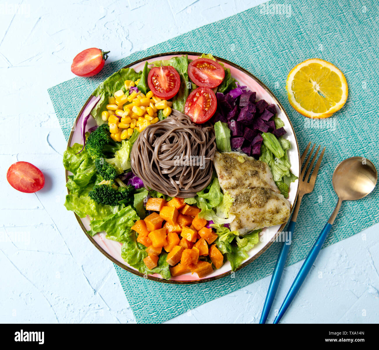 Salade légère poisson Dragon Banque D'Images