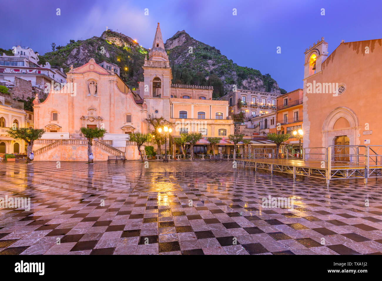 Piazza IX Aprile à Taormina, Sicile, Italie Banque D'Images