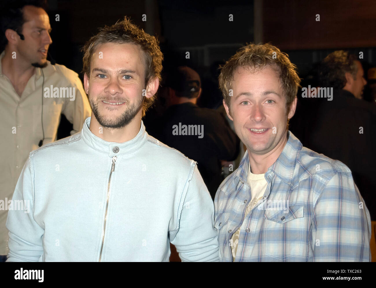 Dominic Monaghan et Billy Boyd à la Mercedes-Benz Fashion Week - Collection Automne 2003 Diesel à l'Miauhaus Studios à Los Angeles, CA. L'événement a eu lieu le jeudi 3 avril, 2003. Photo par : / PictureLux SBM - Référence #  Fichier SMBPLX 33790-4585 Banque D'Images